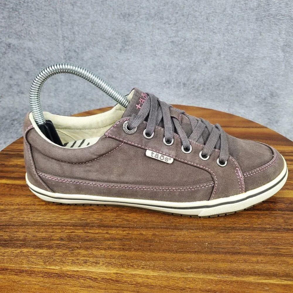 Taos Shoes Womens 7.5 Wide Gray Canvas Moc Star Low Top Lace Up Comfort Sneakers